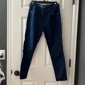 Old navy super skinny mid-rise dark wash jeans